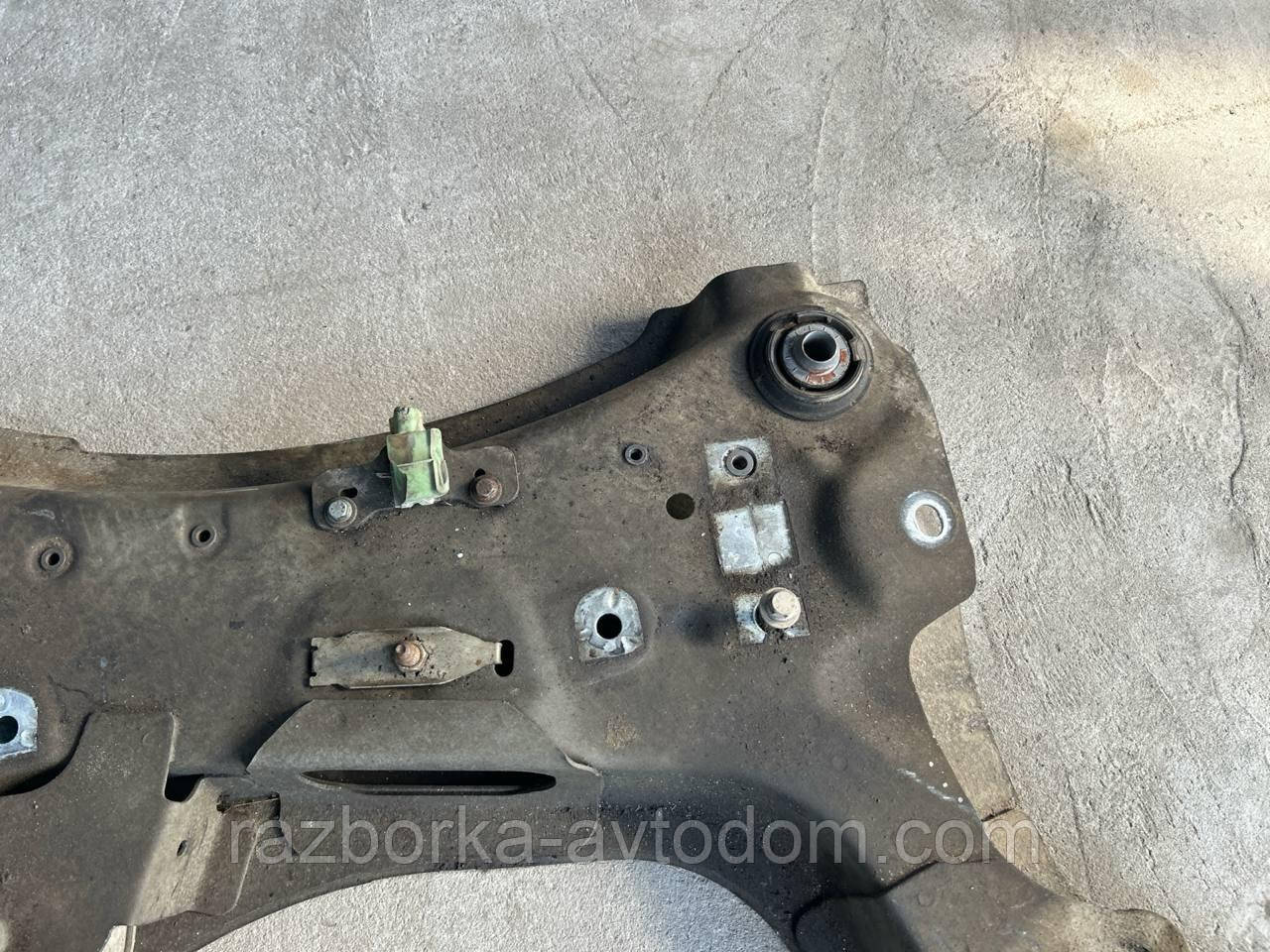 Балка передньої підвіски (підрамник) Renault Scenic 3, Grand Scenic 3, Fluence (09-16) OE:544010579R
