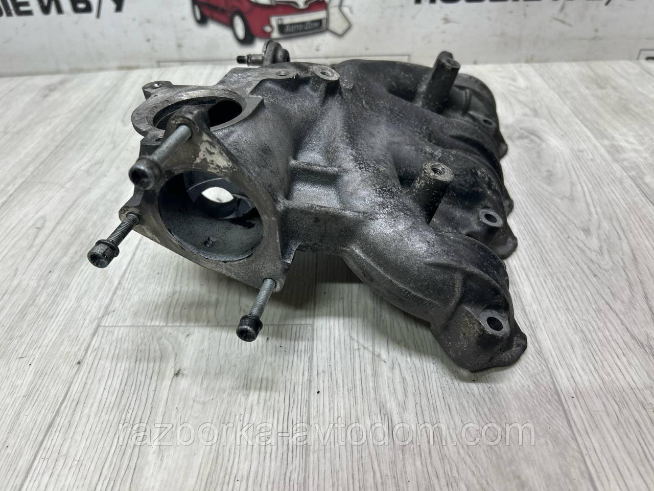 Колектор впускний 1.9TDI, 2.0TDI Skoda Superb 1 (02-08), Audi A4 OE:038129713bm
