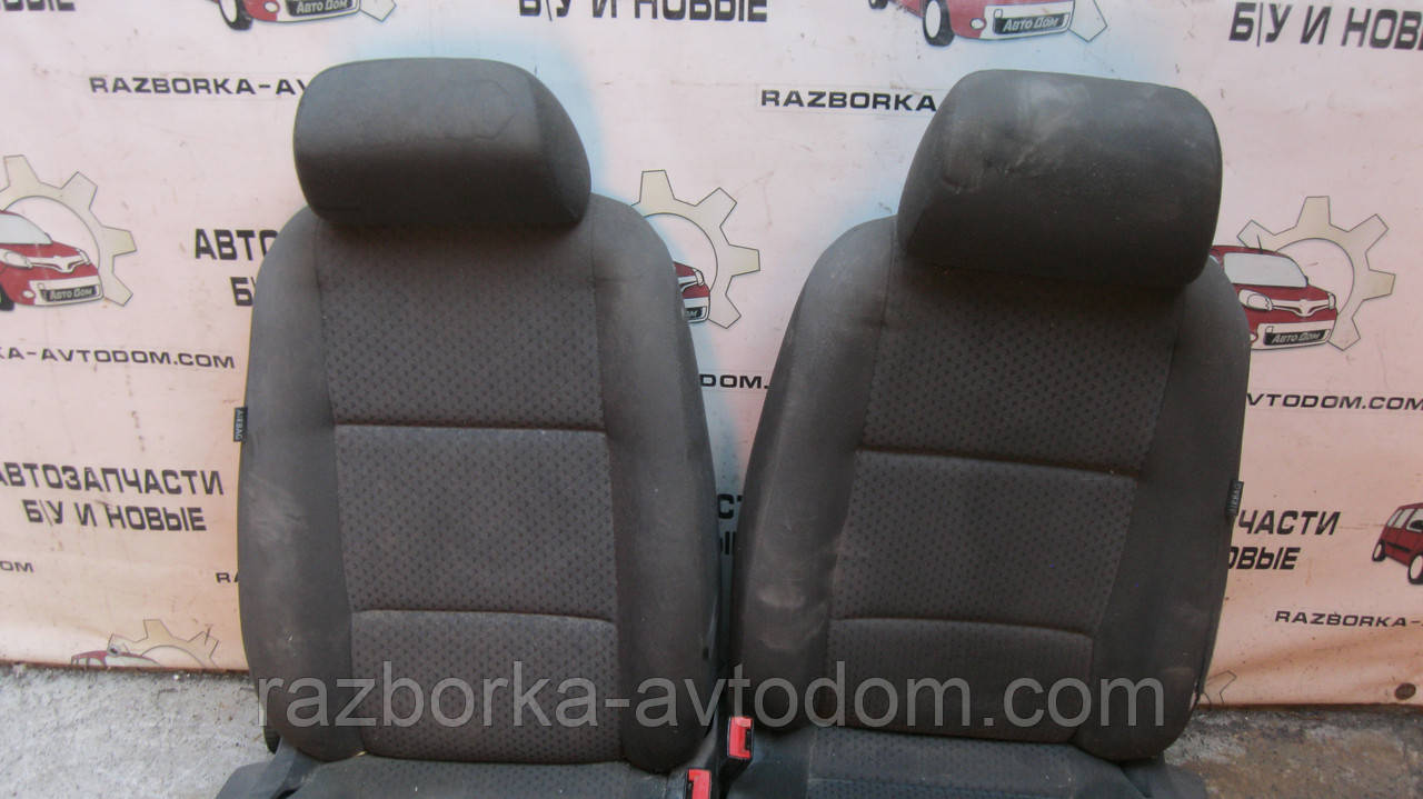 Сидіння передні (комплект) VW Touran (2003-2010) OE:1T0883105H