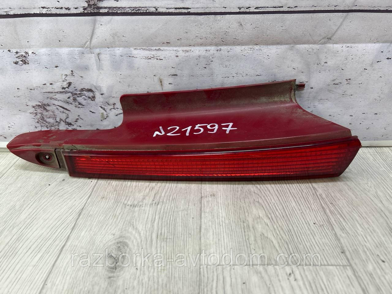 Ліхтар, Катафот задній лівий (верхній) Citroen C4 (04-10) OE:9655863880 ДЕФЕКТ: тріщина!