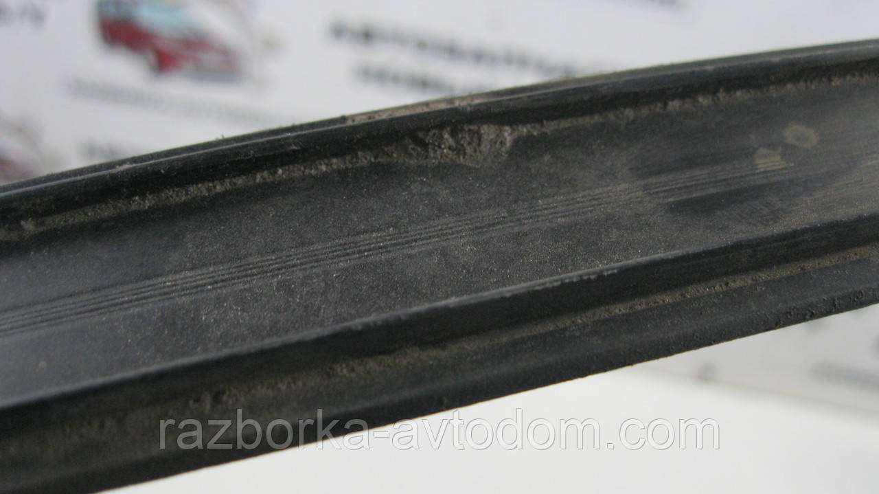 Молдинг/накладка порогу VW Passat B5 (1997-2000) OE:3B0853985