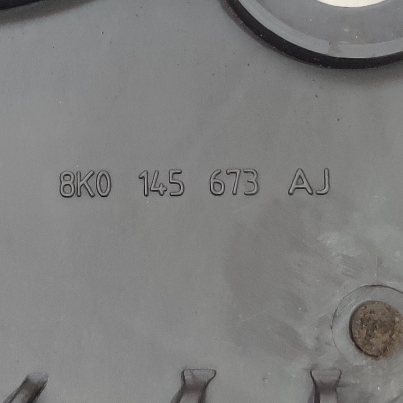 Патрубок інтеркулера Audi A4 B8 07-15 2.0D лів 8K0145673AJ