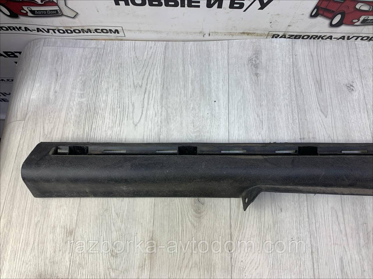 Накладка порога внутрішня права Opel Omega B 2.0i (1994-1999) OE: 90379416