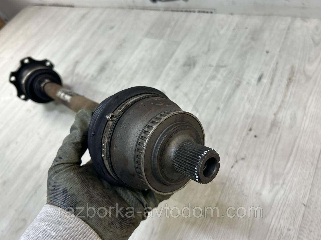 Напівось передня права/лівая (привод) 38 шліц VW Passat B5, Skoda Superb, Audi A4, A6 OE:VKJC 4879 OE 4B0407271C