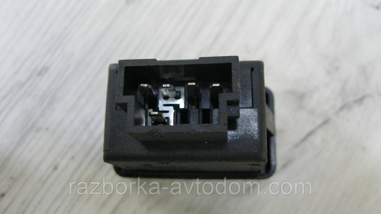 Кнопка регулятора фар VW Passat B3 (1988-1993) OE: 357941333
