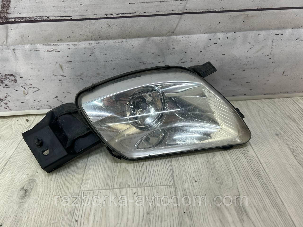 Фара протитуманна передня ліва Peugeot 308 (11-13) OE 9674041680