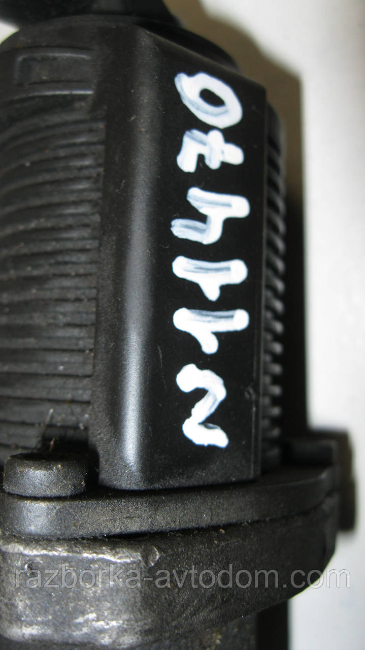 Клапан EGR Opel Corsa C, Combo, Vectra C, Insignia A, Meriva A, Astra G/H/J OE:93189335