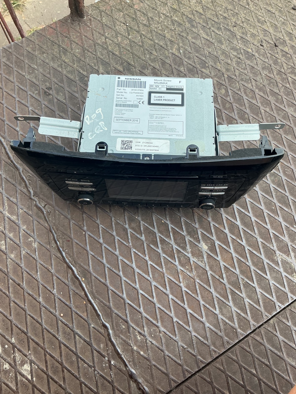 Магнітола Nissan Rogue OE 2818590