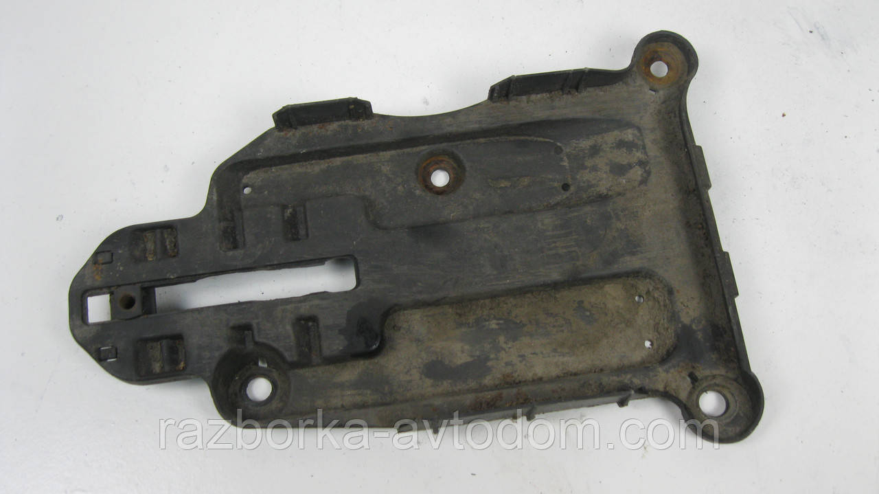 Полиця акумулятора Opel Corsa C (2000-2012), Combo (2001-2011), Tigra (2004-2010) OE:09114140