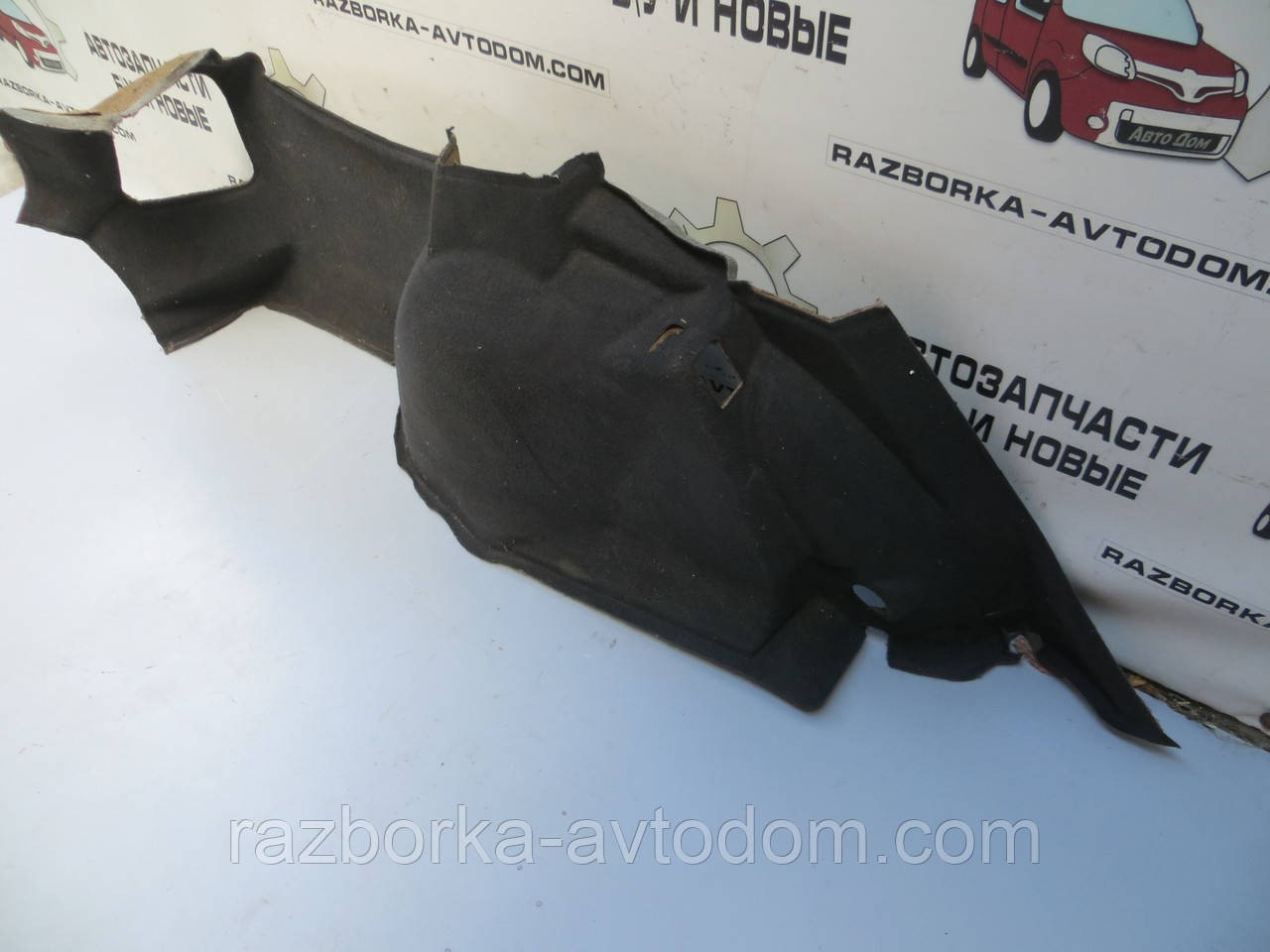 Обшивка багажника задня ліва (хечбек) OPEL VECTRA B (1995-2003) ОЕ: 90439132
