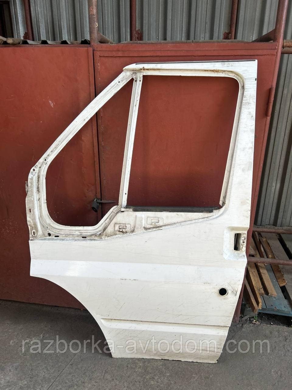 Двері передня ліва Ford Transit (2006-2014) OE:1717248