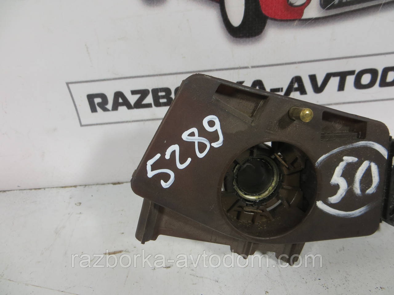 Підкермовий перемикач правий Opel Astra OEM 90243395
