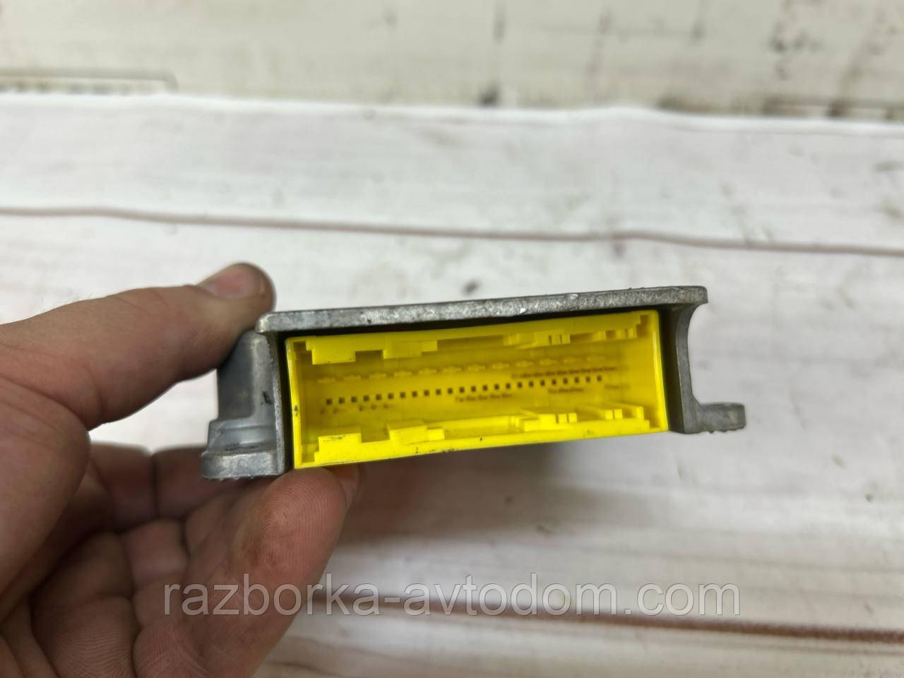 Блок керування airbag (подушками безпеки) VW Passat B5 (96-05) OE:6q0909605b