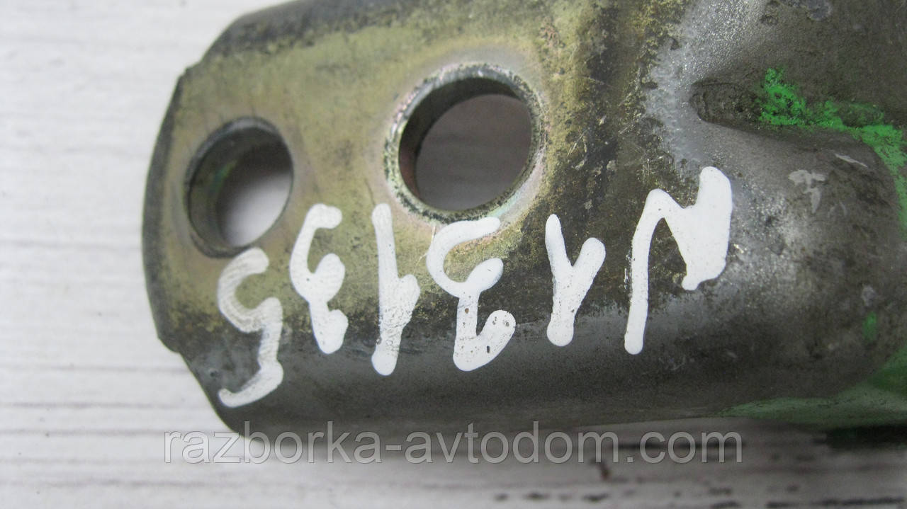 Петля передніх правих дверей верхня Nissan X-Trail T30 (2001-2007) OE:804008H700 OE 804018H700