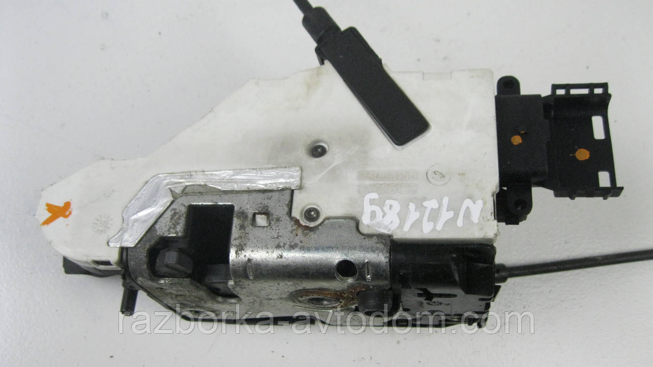 Замок передніх лівих дверей електро Citroen C4 Picasso (2006-2013) ДЕФЕКТ OE:9135Y0