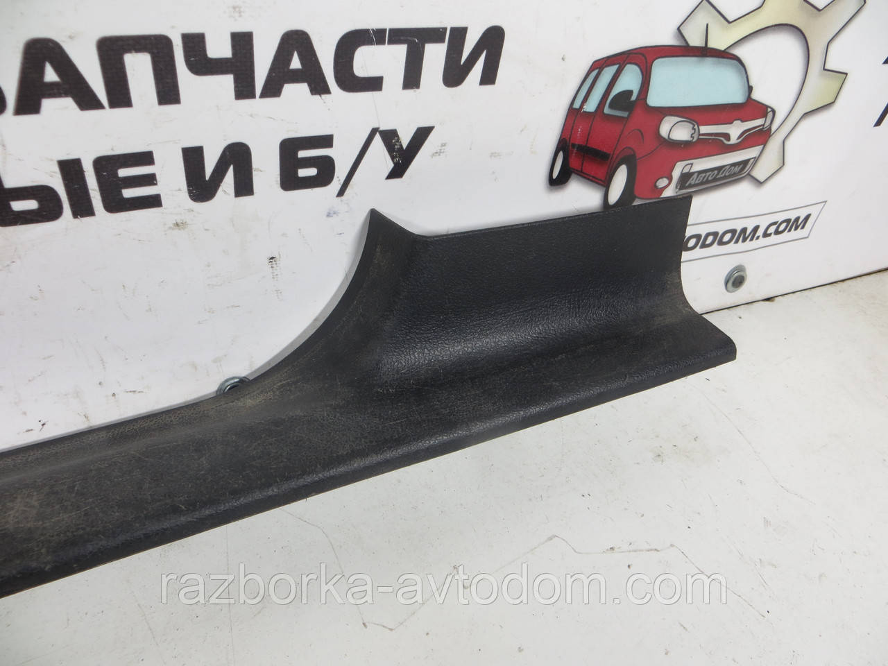 Поріг пластиковий задній лівий Opel Zafira A (1999-2005) OE:24411736