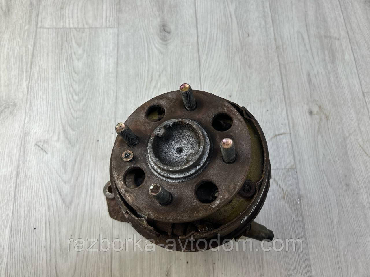 Ступиця задня права (з цапфою) Hyundai Getz (2002-2010) OE:9192510000