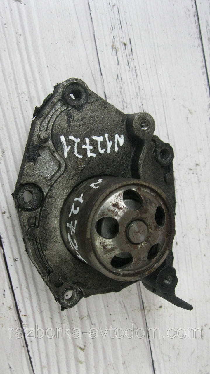Помпа (водяний насос) Renault Laguna 2, Scenic 2, Clio 3, Kangoo, Trafic, Opel Vivaro 1.9 DCI OE: 7701472182 OE 7701479043