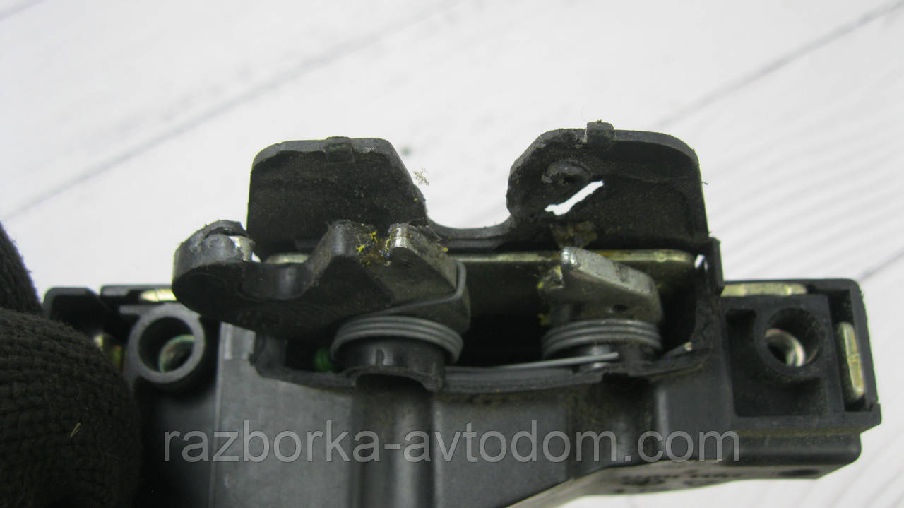 Замок багажника ДЕФЕКТ Peugeot 206, 307, 407, Citroen C2, C3, C4, C8, Xsara Picasso OE:871987 OE 9652301980