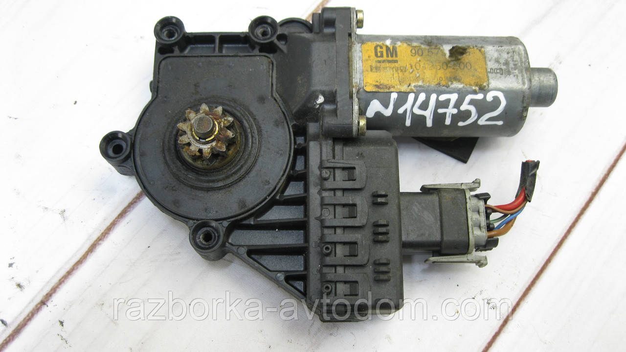 Моторчик склопідіймача двері передньої правої Opel Zafira A (1999-2005) OE:90579356