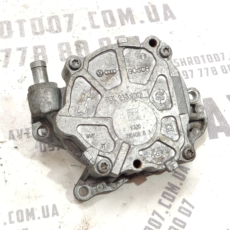Насос вакуумний Audi A4 B8 (07-15) 2.0D 03L145100