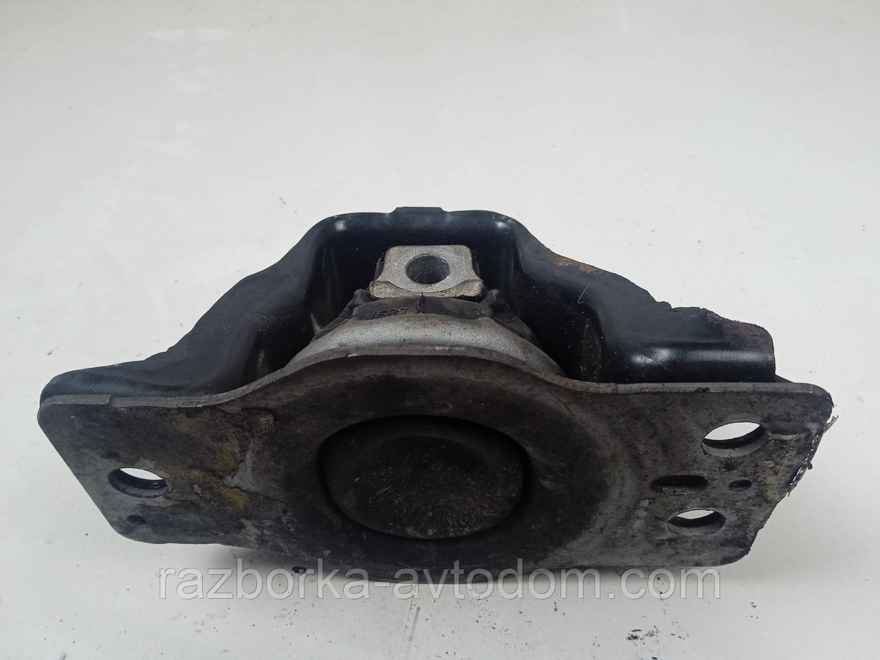 Подушка двигуна права (опора) Renault Megane 2, Scenic 2 (2003-2009) OE:8200549046