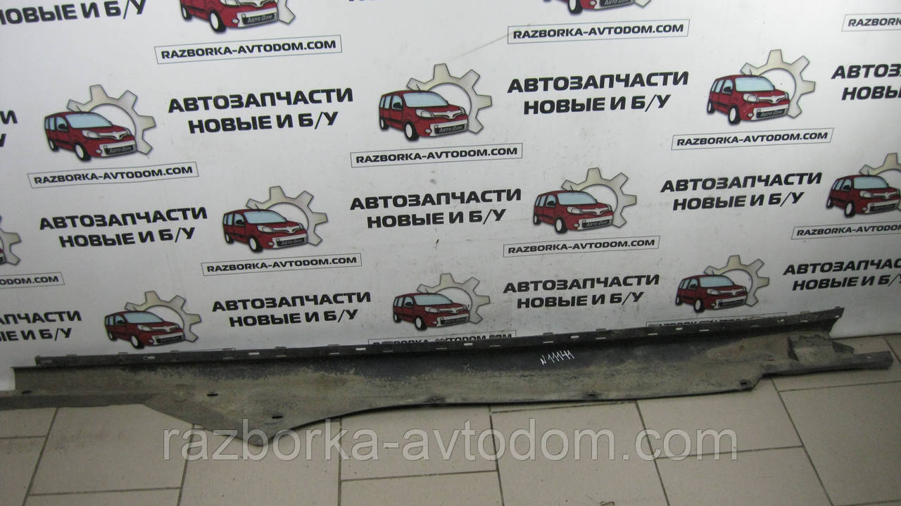 Накладка зовнішня на поріг ліва універсал VW Passat B5 (1997-2000) Дефект OE:3B0853855B