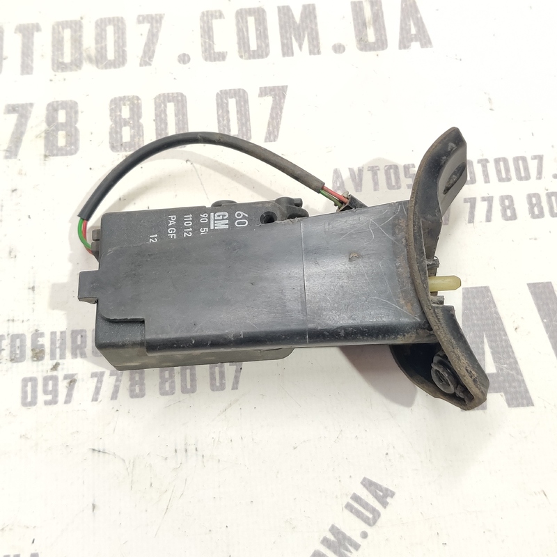 Замок лючка бака Opel Astra G (97-04) 2.0D 90587326