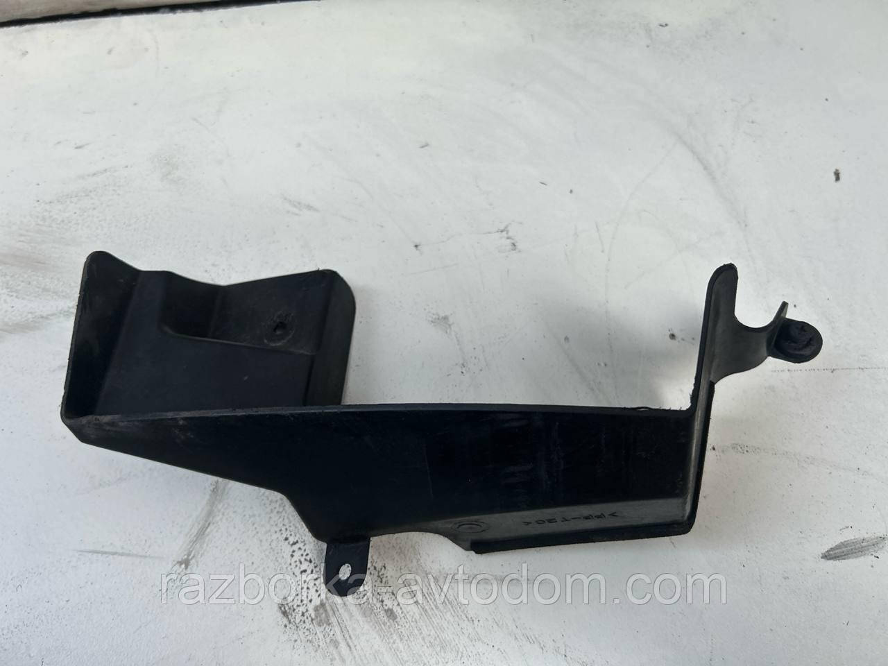 Дефлектор радіатора лівий нижній Hyundai Getz (02-10) OE:2827327700 фото 2