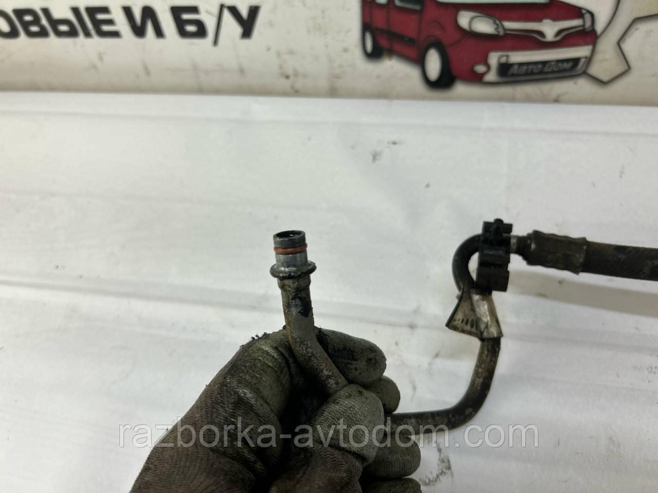 Трубка гідропідсилювача керма (від рейки до егур) Opel Astra H (04-15), Zafira B (05-12) OE:13122703