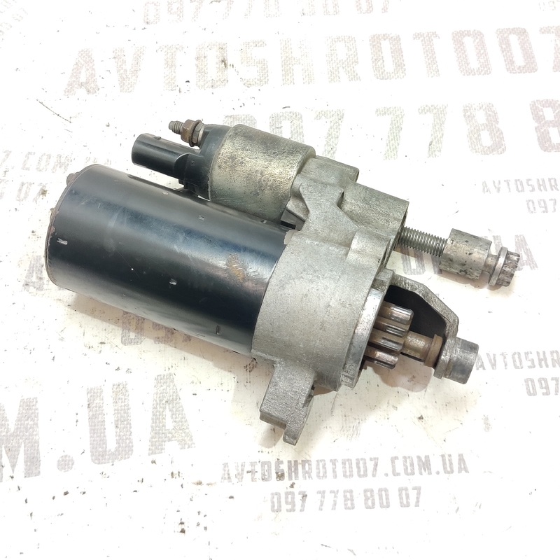 Стартер Audi A4 B8 (07-15) 2.0 Дизель 03L911021