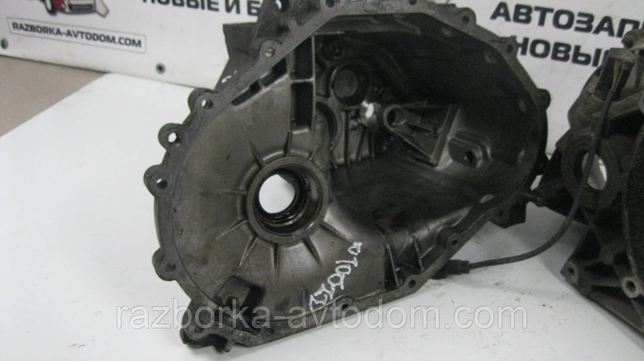 Корпус КПП у зборі Ford Connect (2002-2013) 1.8D OE:1208698