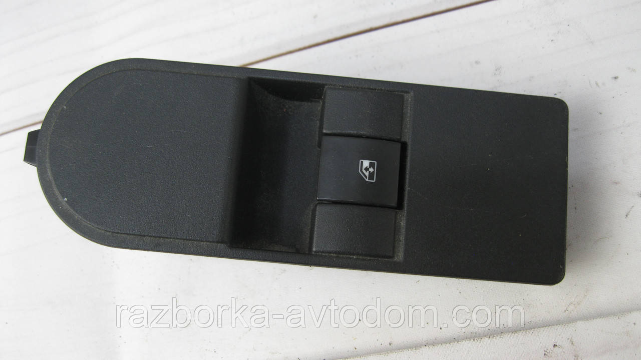 Кнопка склопідіймача права Opel Zafira B (2005-2010), Astra H OE:13197231 OE 13197231132288811319713213228709