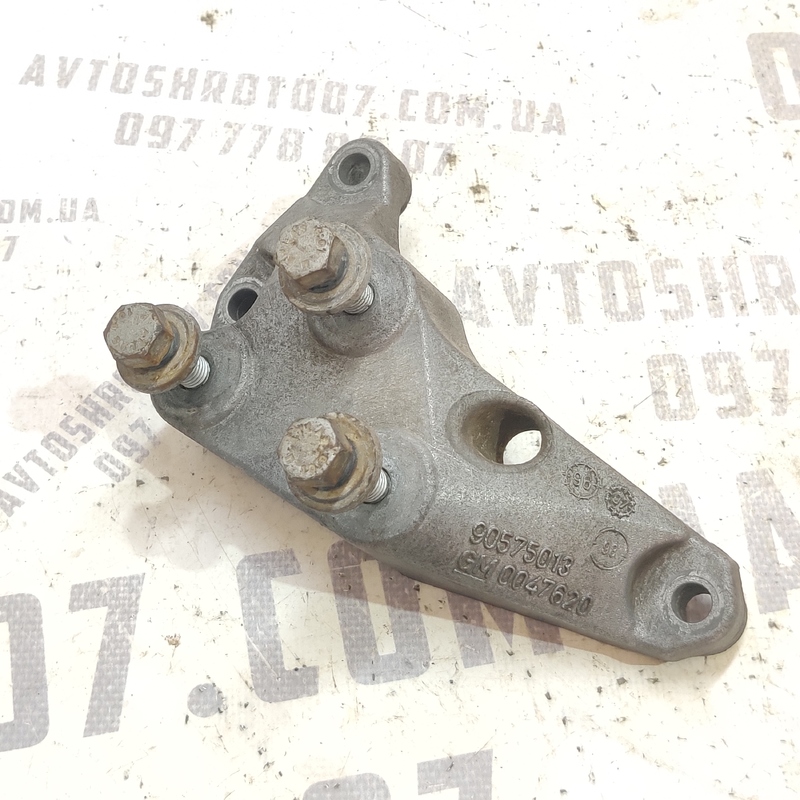 Кронштейн двигуна Opel Astra G (97-04) 2.0 дизель