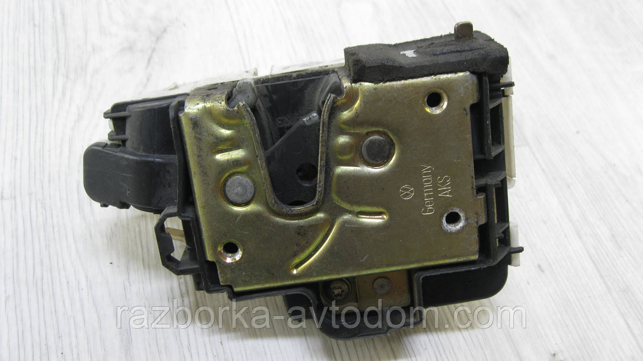 Замок дверей задньої лівої VW Golf 3 (1991-1998) OE: 1H4839015A