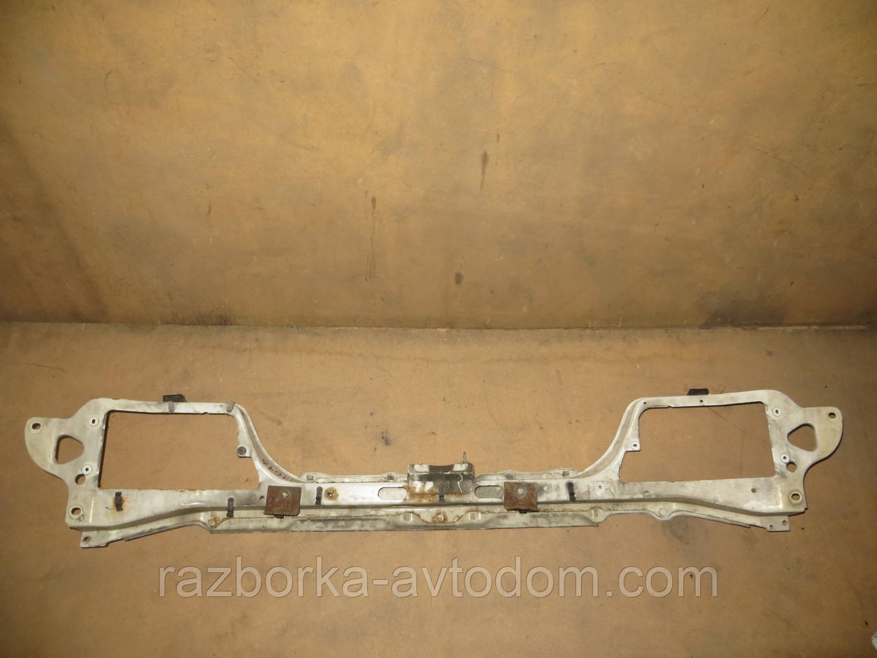 Панель передня (телевізор) Fiat Ducato (94-02) OE:1302271080