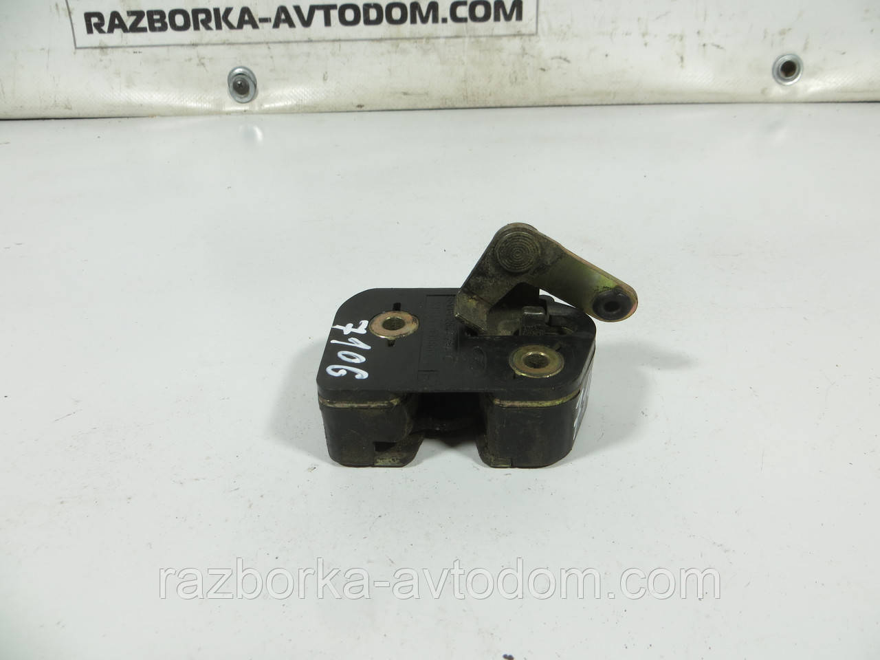 Замок дверцят бічний правий механікейський FORD TRANSIT (1986-2000) ОЕ: 86VBV264A26AC