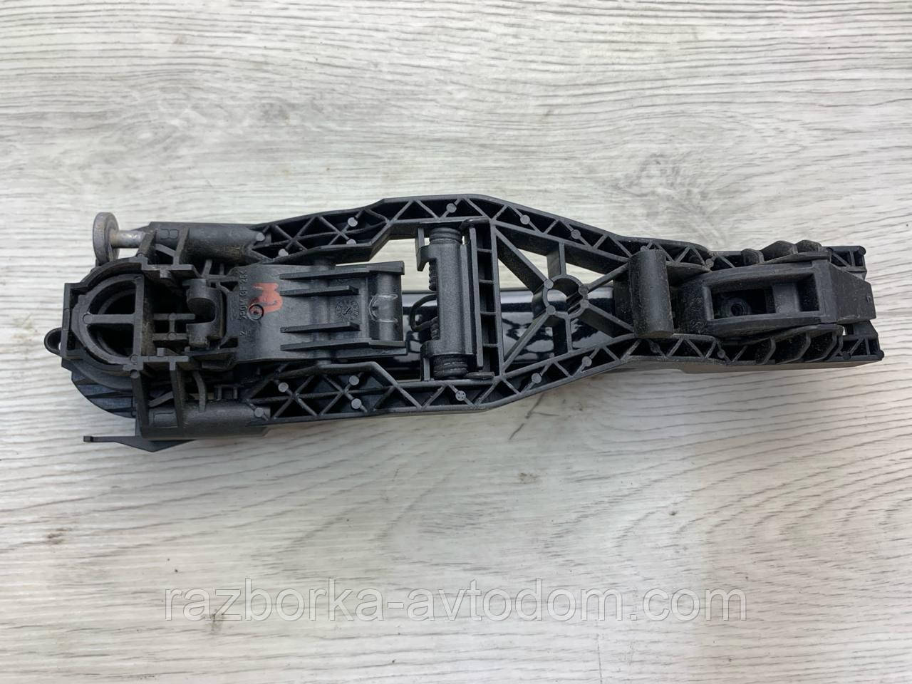 Ручка зовнішні двері задньої правої Skoda Superb (02-08) OE: 6Q4839885