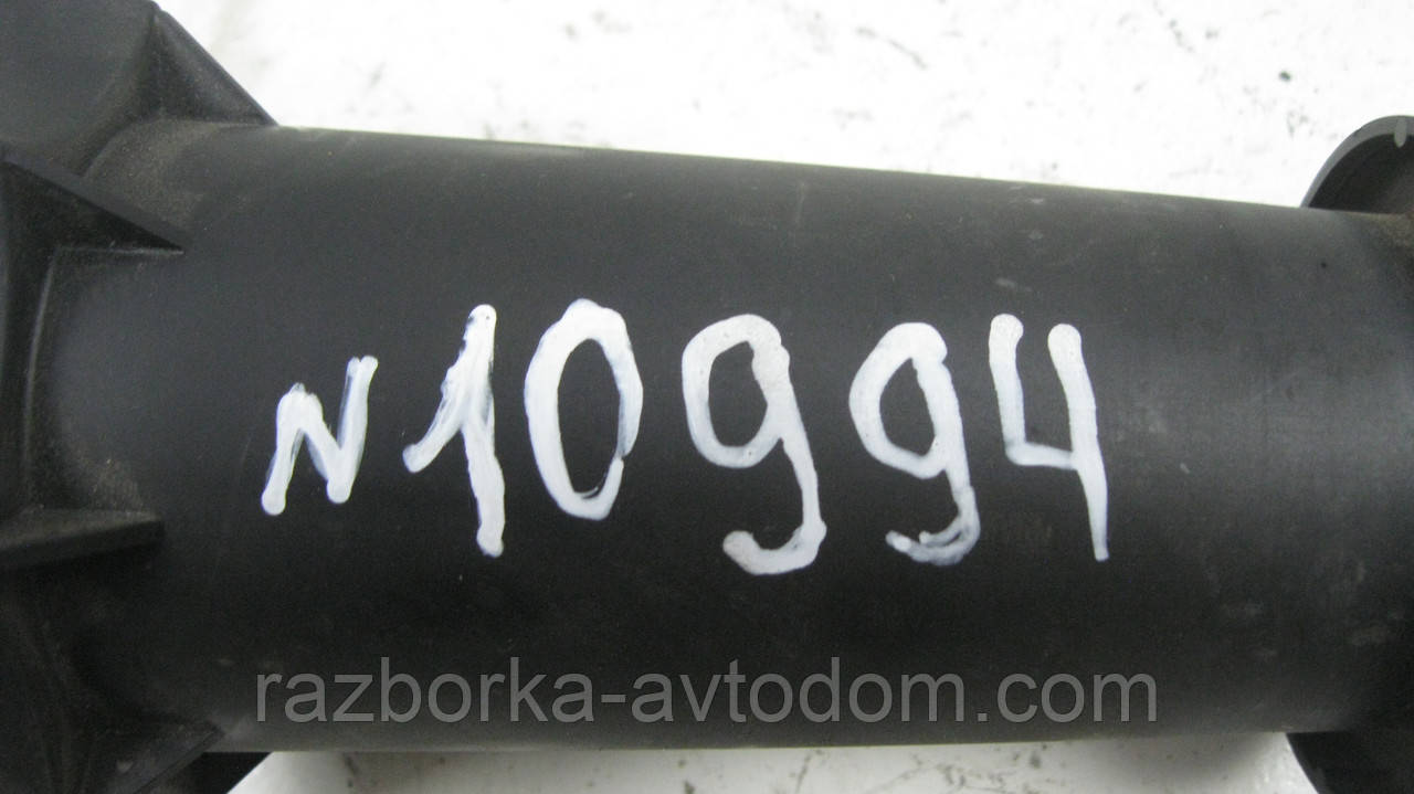 Кронштейн кріплення запасного колеса VW Passat B5 (1997-2000) OE:3B9803899