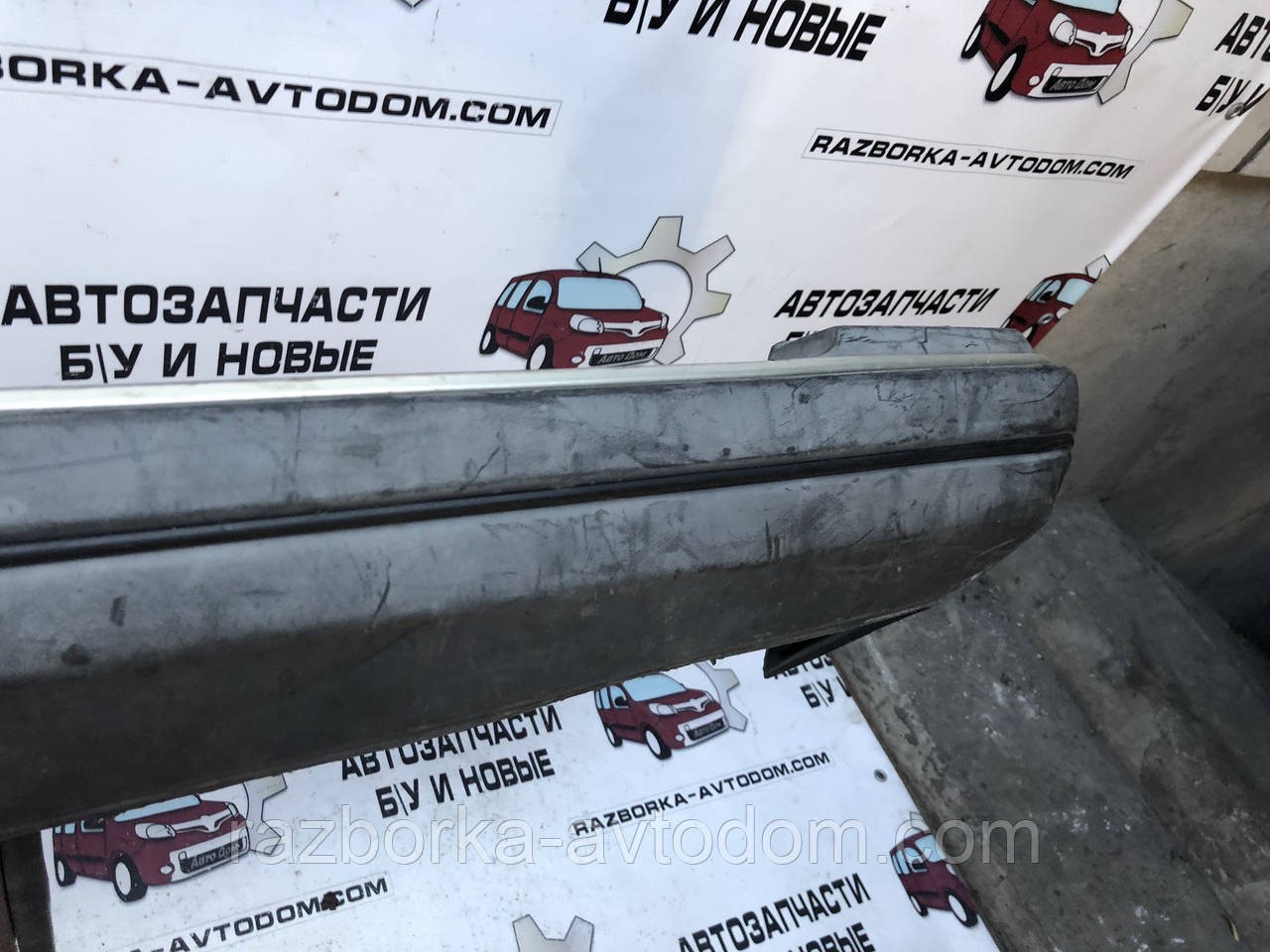 Бампер задній універсал VW Passat B2 (80-85) 331807421H