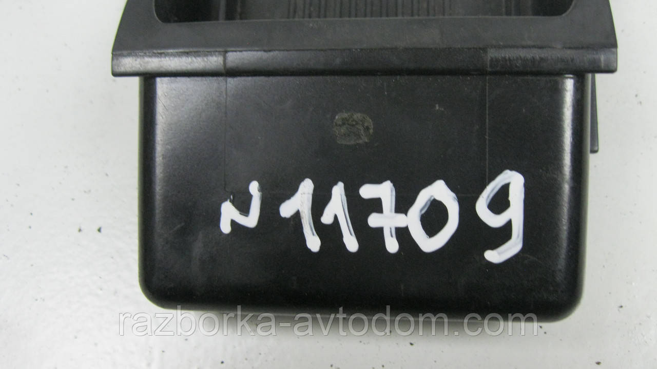 Пепельниця салону Opel Corsa C (2000-2012), Combo (2001-2011) OE:09114442