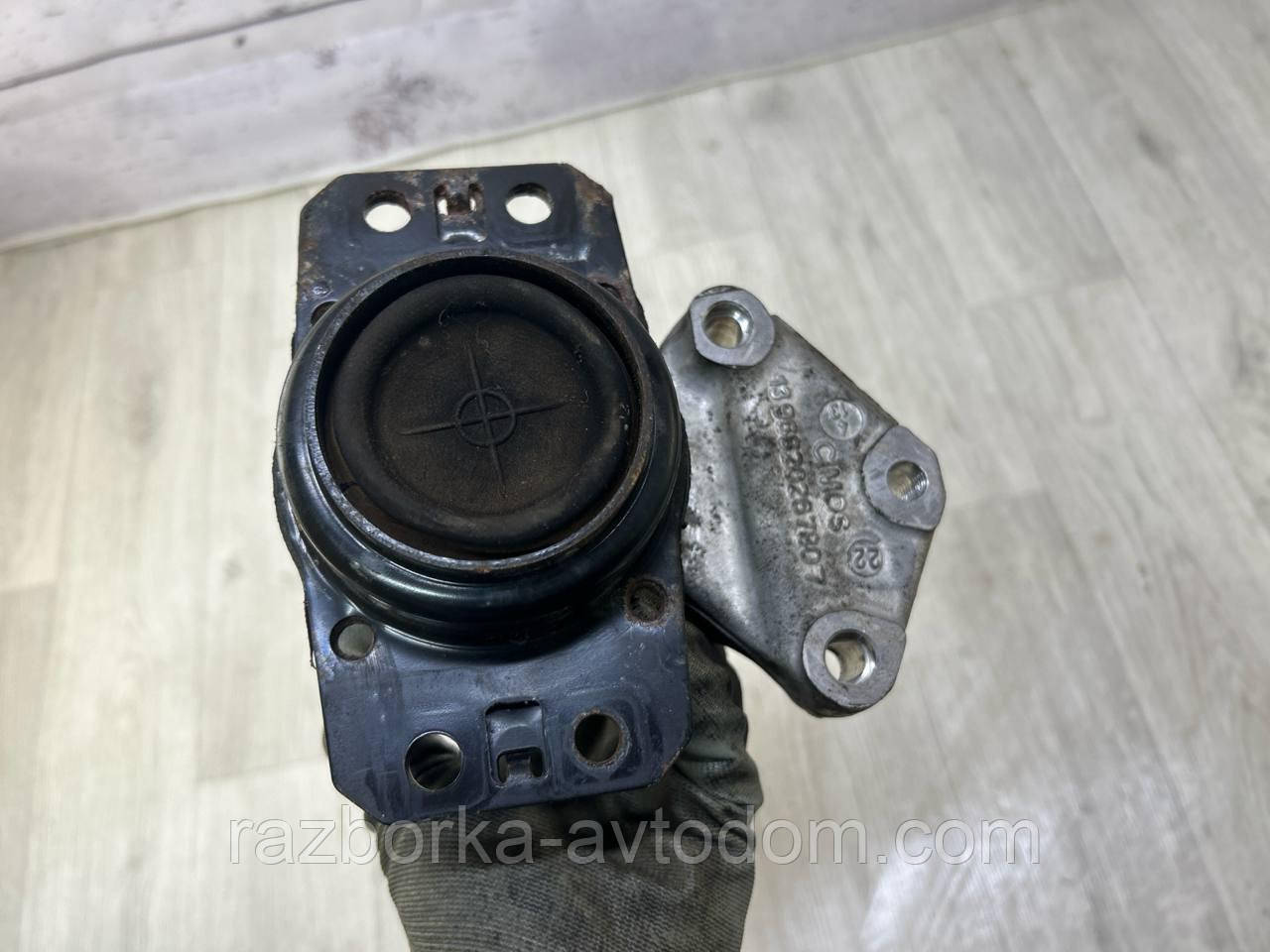 Подушка двигуна права 1.6HDI Peugeot 308 (07-), 307, 5008, 3008, PARTNER OE: 1807GF ДЕФЕКТ