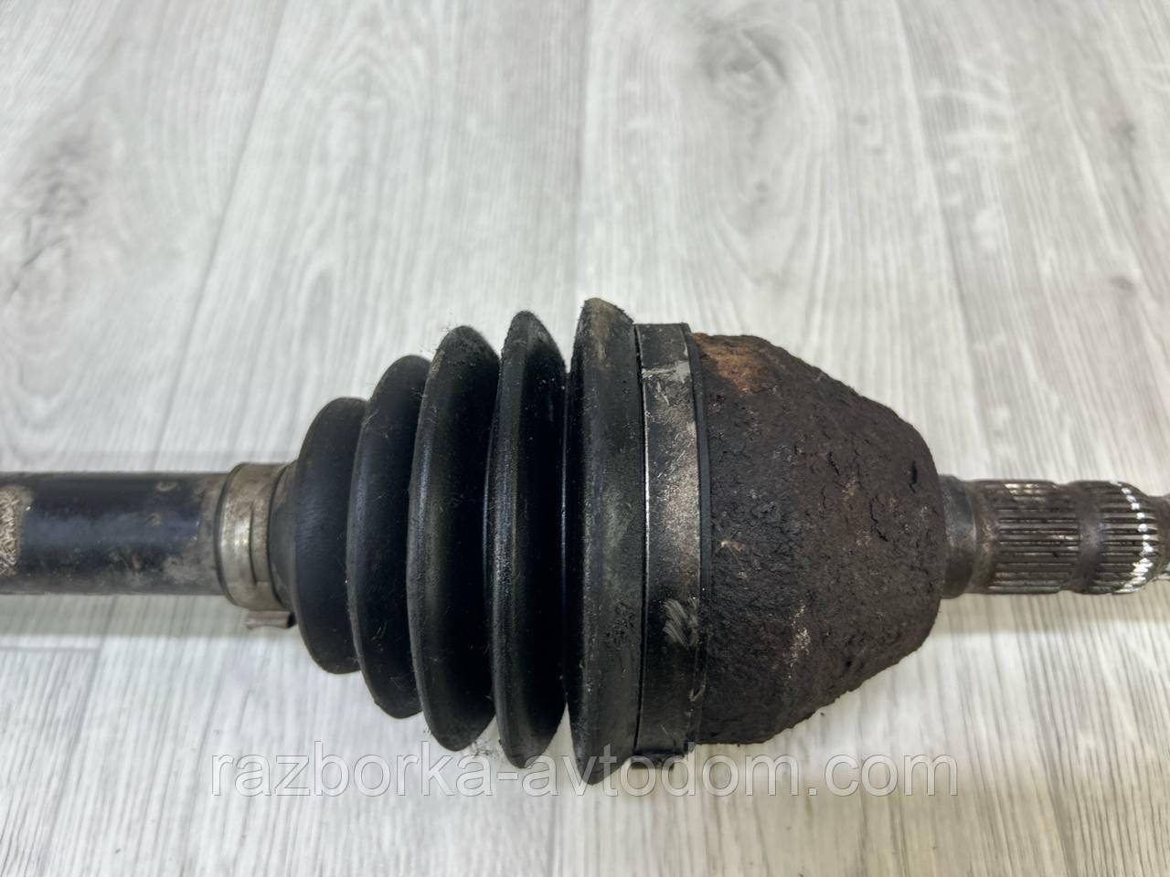 Напівось передня ліва (привод) 1,7CDTI, 1,9CDTI Opel Zafira B (05-10), Astra H OE:13214836, 374641