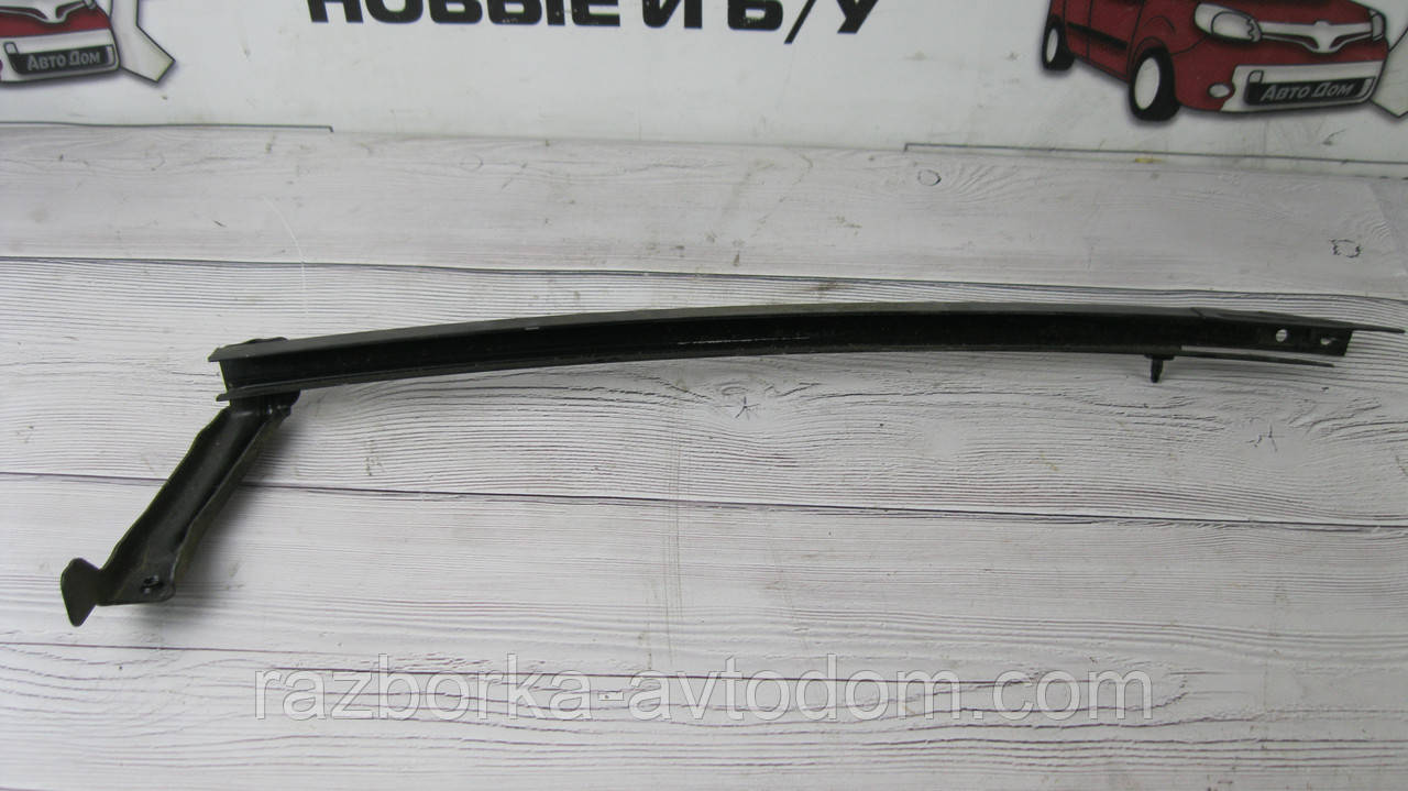 Напрямна скло дверей задньої правої NISSAN X-Trail T30 (01-07) OE: 822168H300