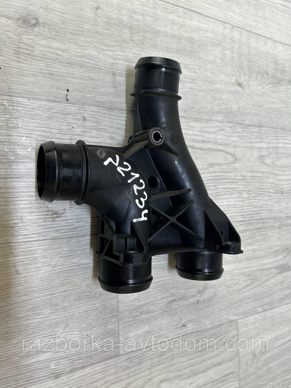 Патрубок інтеркулера 1.6HDI Peugeot 308, parther, Berlingo, Scudo OE:9678406580