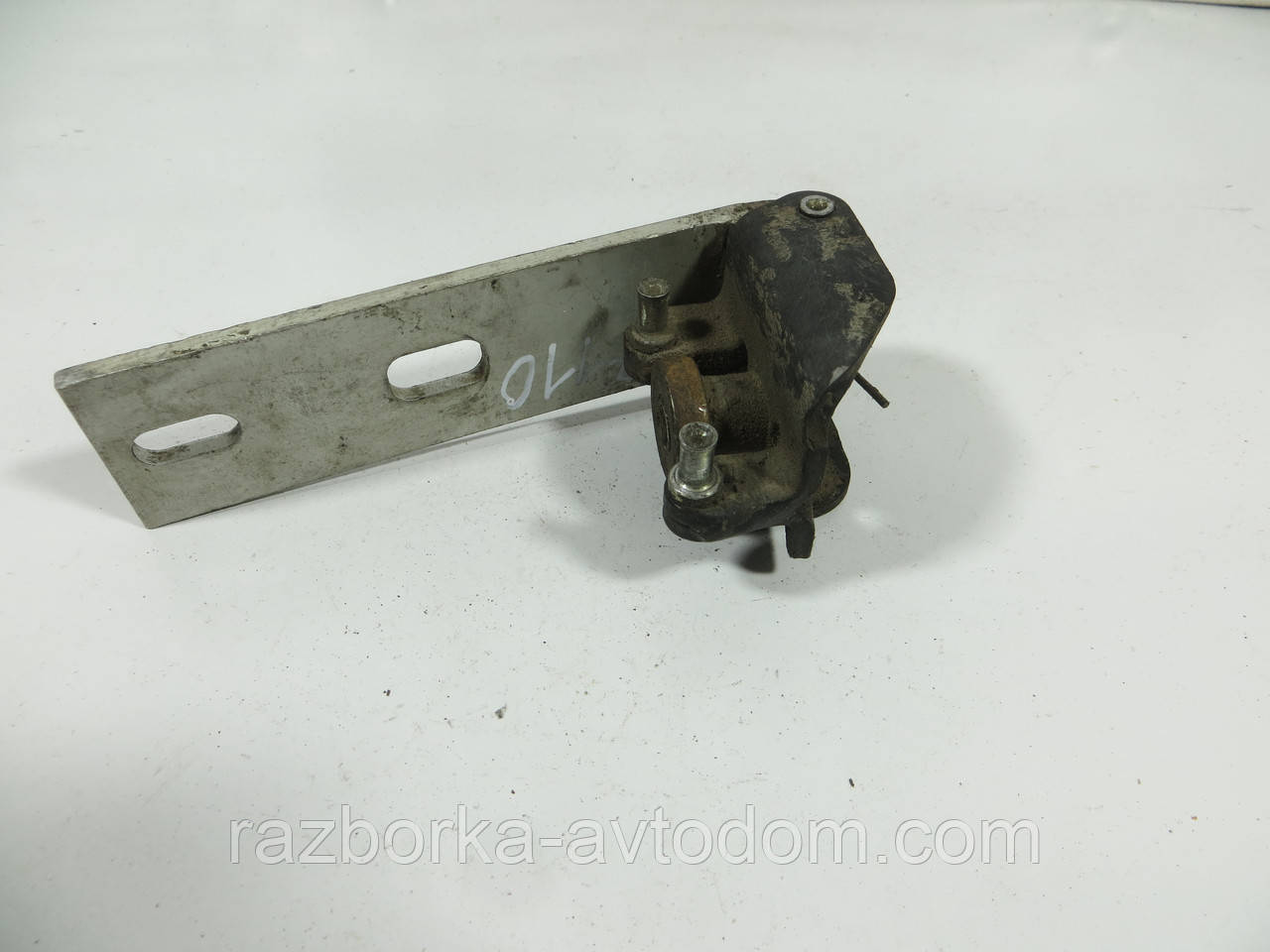 Ролик бічних дверей правий середній FORD TRANSIT (1986-2000) Дефект ОЕ: 1057328 OE 86VBV268B40AD