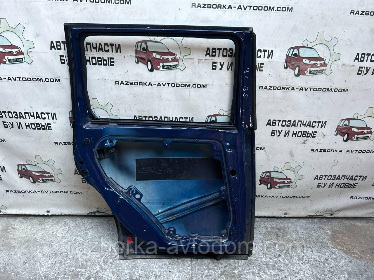 Двері задня ліва універсал VW Passat B5 (96-05) OE:3B9833051AC