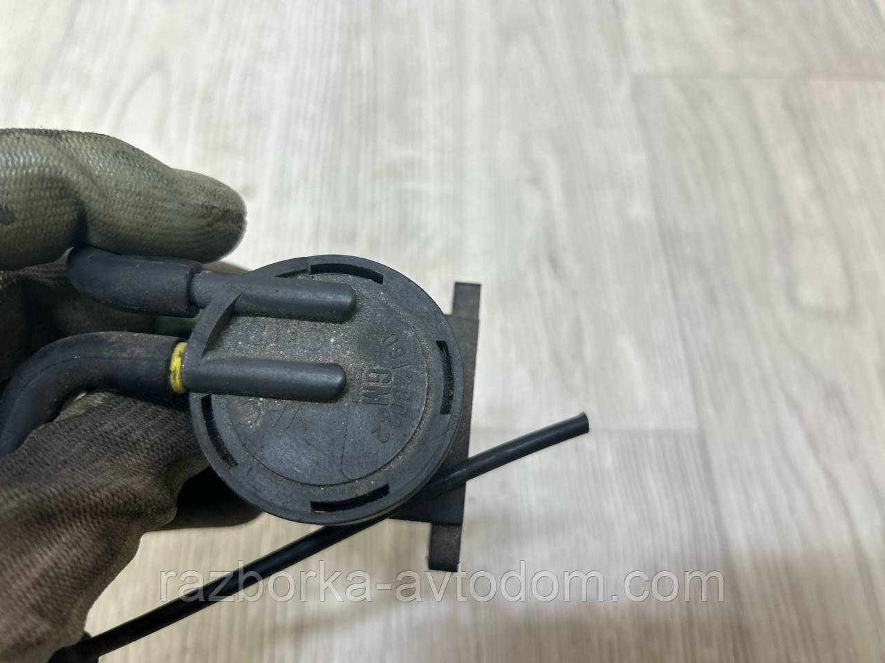 Клапан електромагнітний (вакуумний) EGR 2.0DTI Opel Zafira A, Astra G OE:9128022