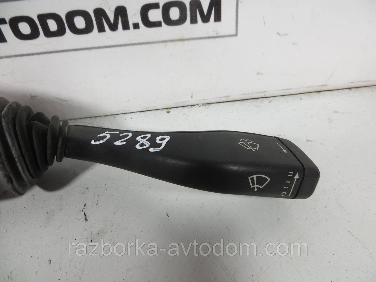 Підкермовий перемикач правий Opel Astra OEM 90243395