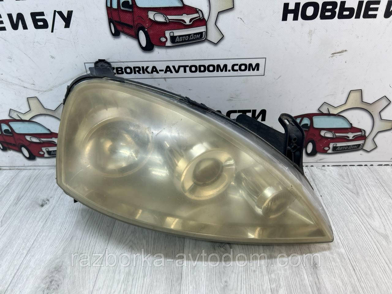 Фара права Opel Corsa C (00-06) OE:13100536 фото 2
